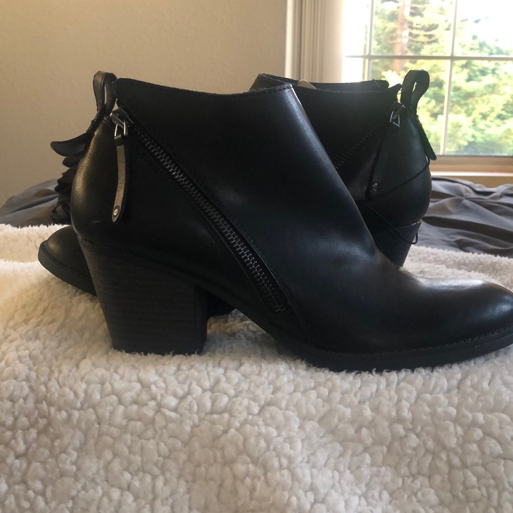 Booties - Picture 3 of 6